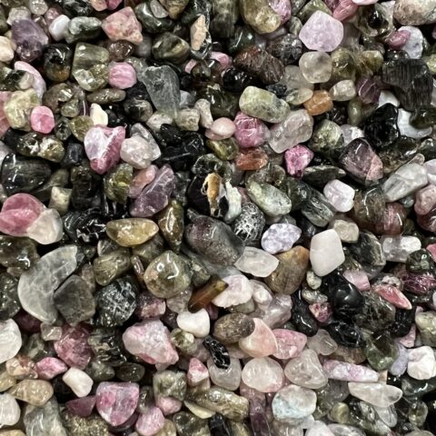 CRYSTAL GRAVEL CHIPS – MIXED STONE