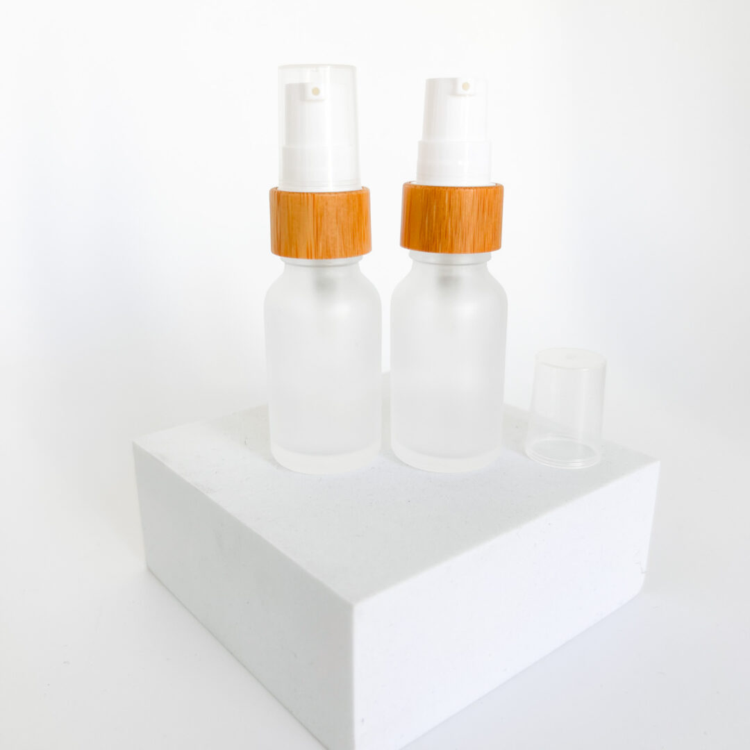 15ml Frosted Glass Bottle with Bamboo Pump Top 01