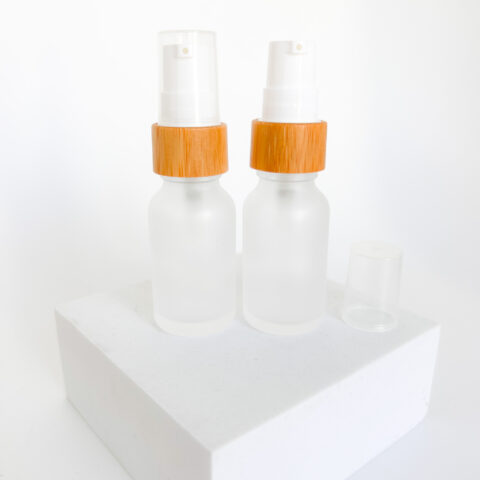 15ml Frosted Glass Bottle with Bamboo Pump Top 01